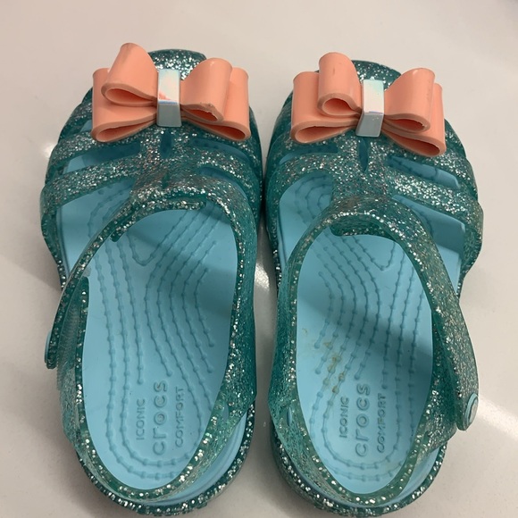 Crocs sz 7 - Picture 4 of 4